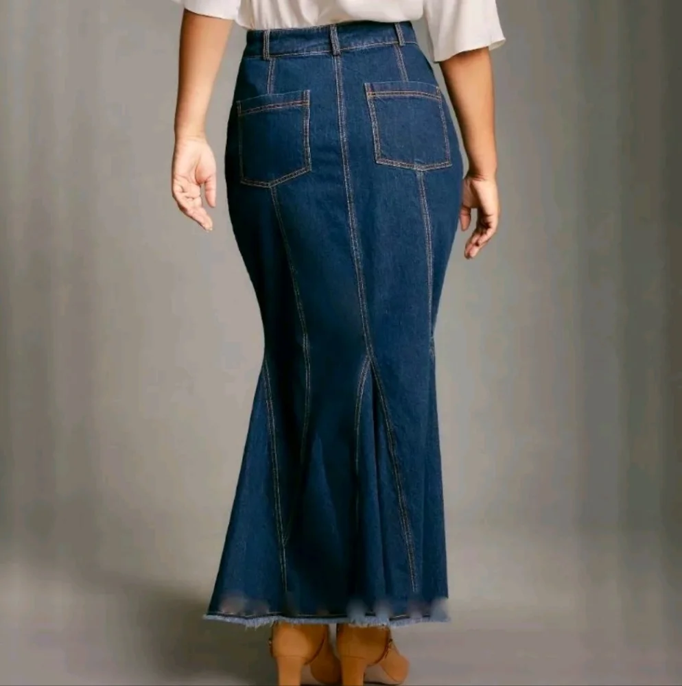 Anthropologie - Pilcro Fluted Denim Maxi Skirt Fray Hem Stretch Dark Deni - Picture 6 of 11